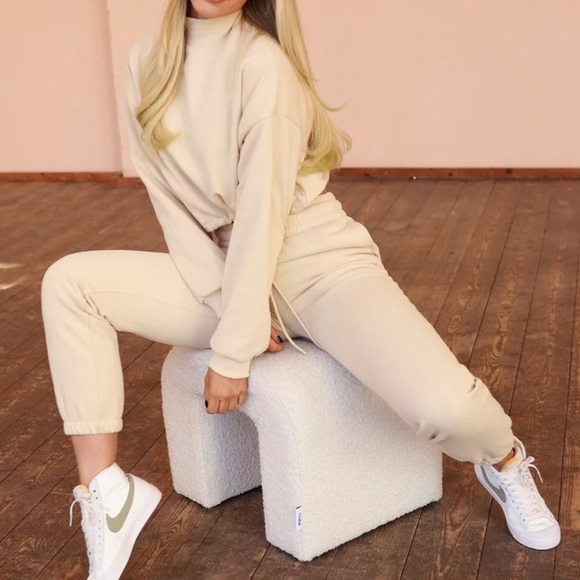 NWT Stacci Athletics Theia Turtle Sweater in Savannah. Women’s Medium - Picture 3 of 11